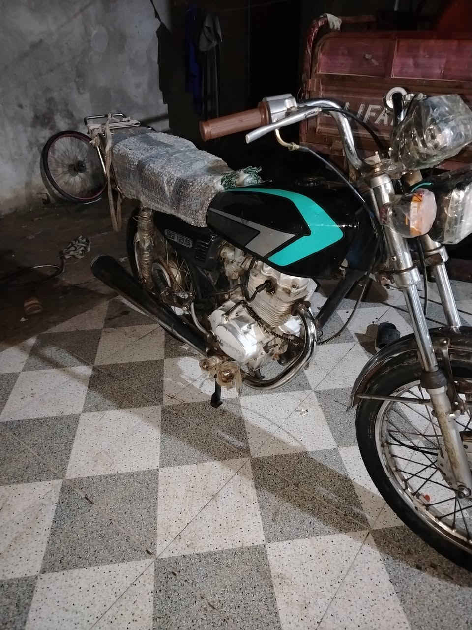 سلام عليكم شباب دراجه للبيع  مكان المجر الكبير سعر ٣٥٠


**إذا كنت صاحب هذا الإعلان وتريد حذفه لأي سبب، رجاءا أرسل رسالة إلى الدعم الفني**