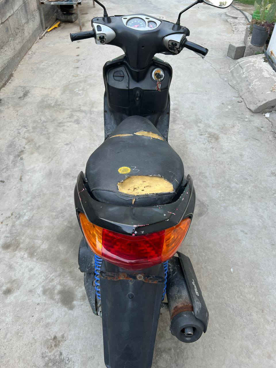 سلام عليكم دراجه سكنس نثيه 140 نضيفه نص نكره شلعه معدل حلوه نضافته بل صوره كهربائيات شغاله اشاير متشتغل فقط غيره ماكو للبيع السعر 450 بيه مجال بصيط رقم ***********
