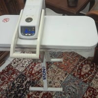 اللبيع أوتي ملابس استعمال قليل بعده جديد سعره ١٥٠وبي مجال ٠٧٨٠١٦٠٤٨٧٢