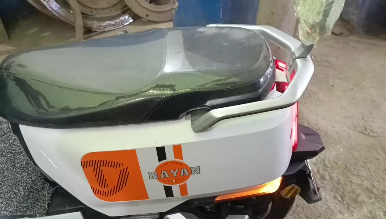 سلام عليكم 
دراجه شحن الريان بصمتين صارلها 4اشهر يمي كلش نضيفه الشراي يتصل وبعيوني ***********
