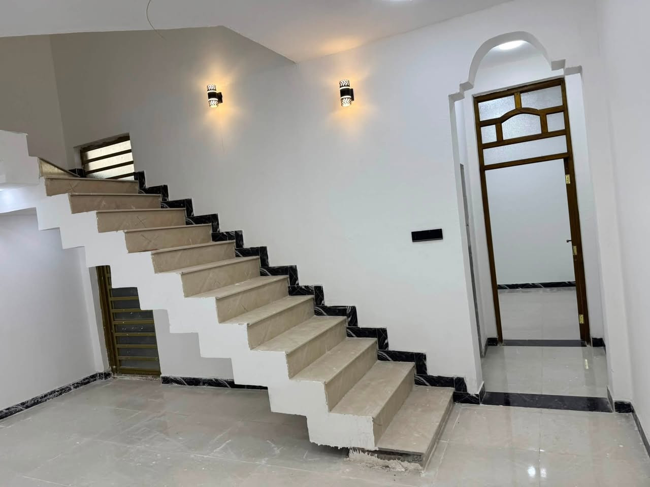 بيت للبيع 125 في جمعيات حجي حسن الثانيه بناء حديث الاستفسار اتصل ***********
