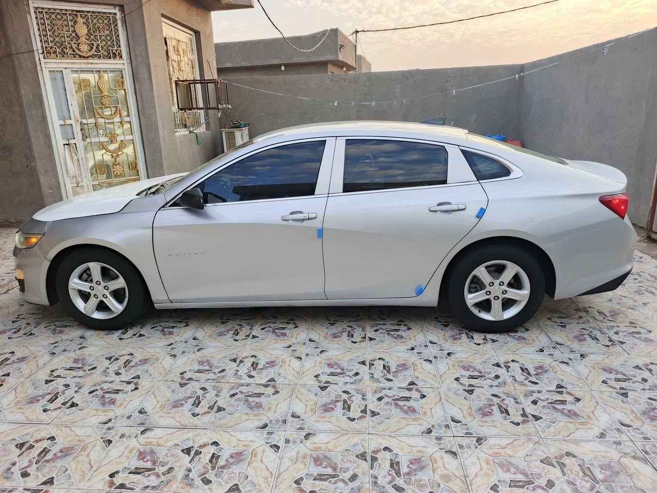 ماليبو موديل 2021 رقم مثنى معوقين وكاله عامه ثاني يوم وارد امريكي ضربته بنيد وجاملغ فقط والباقي كفاله عامه مكينه وكير وحداديه وتبريد وتخم تايرات كله مكفول سياره جاهزه مال جناي بمعنه الكلمه مواصفات تحكم ستيرن شاره بل مرايه شاشه كبيره كامره دسك خلفي وأمامي ويل كب ماشيه 70 الف حقيقي مكان سياره ناصريه سعر 93 بيه مجال قليل رقم الهاتف ***********
