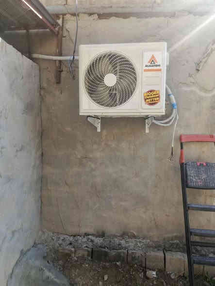 تم تنصيب سبلت نوع حافظ الى الاخ مهدي في مجمع حطين وتم تجهيزه من قبل معرض فراس البصراوي 
مستعدين لتنصيب وصيانة اجهزة التبريد مع ضمان جودة العمل 
الاتصال ع الارقام 
***********
***********
علاء اليساري
