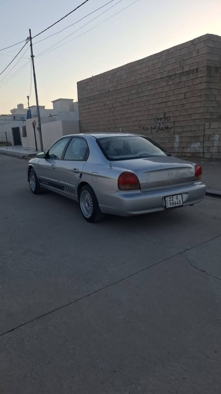 (***********) (***********) هوندا سوناتا موديل 2000 كير اوتوماتيك محرك v6 رقم اربيل جديدة سنوية جديد لغاية 2029 طخم اطارات جديد صبغ عام جمالية ضرر ها رأس بولند  سعرها( 43) و مجال عليها (3) ورقة غرامات يقطع من السعر مكانها قضاء بردرش بين اربيل و دهوك أربيل, العراق
