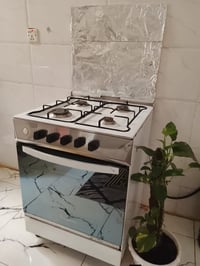 للبيع طباخ نضيف ومرتب تواصل اتصال على رقم فقط 07879765078