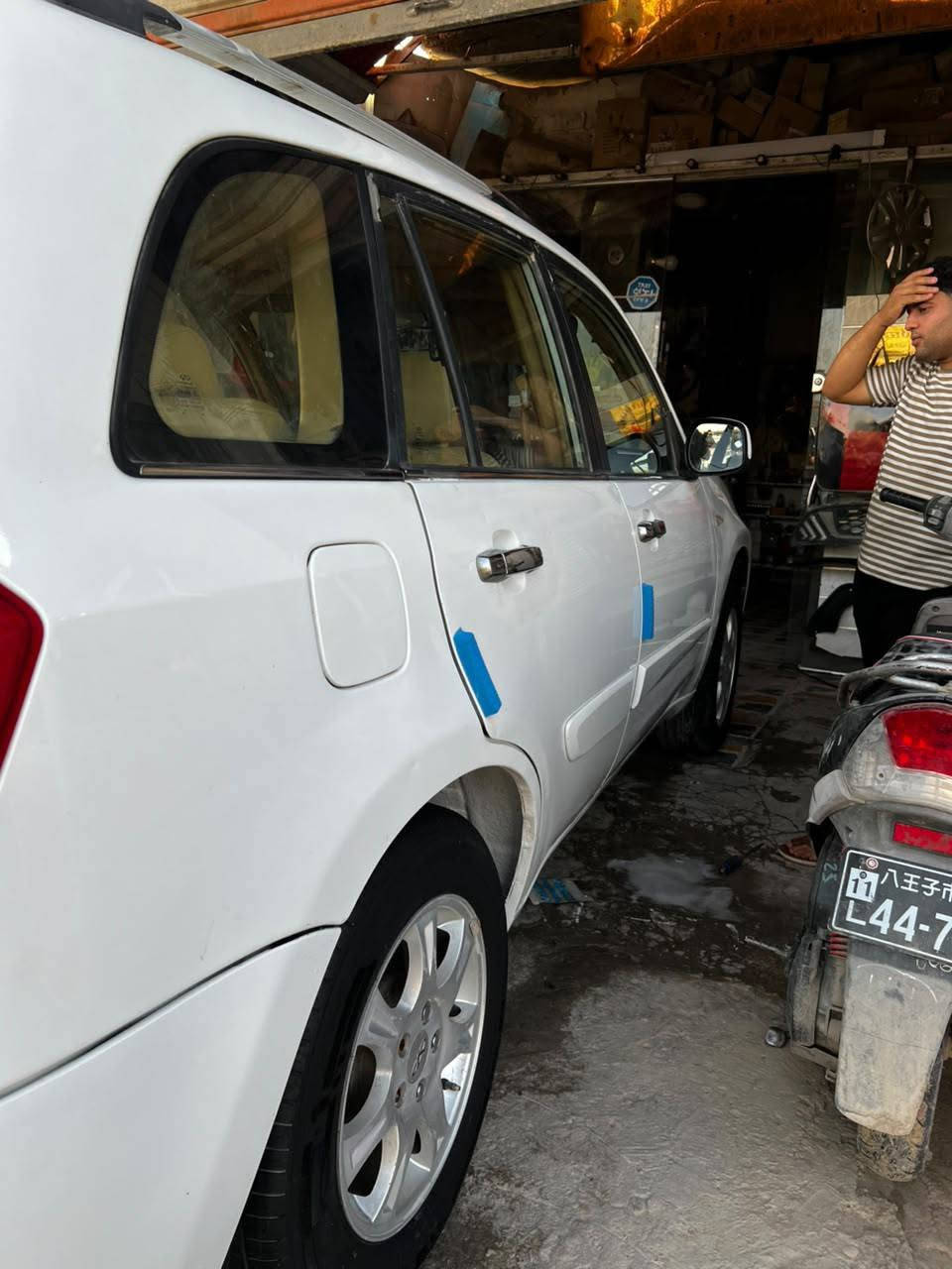 ياالله سلام عليكم تيكو قادسيه مديل١٣كيركهرباي كفاله عامه من كلشي سيارة جاهزه مكينه جديده حداديه جديده تبريدثلج تخم تاير باتري جديدكهربايات كلهه شغاله حته تحكم ستيرن وفته صقف شغاله مداورثاني يوم مكان سيارة ديوانيه ما متواجد على فيس *********** سعر٥٢وبيه مجال فيدوداخل صور
