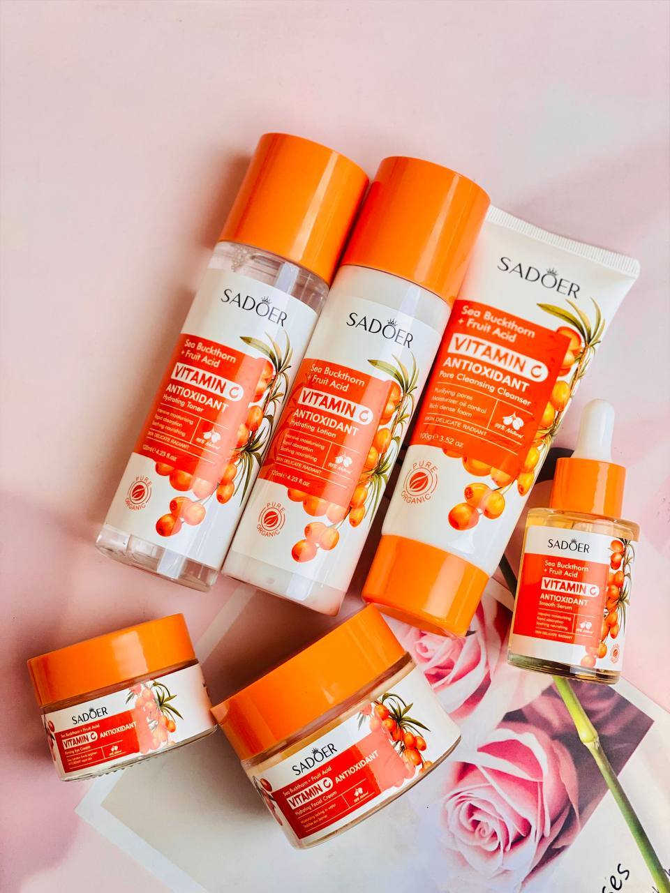 🍊 بوكس فيتامين C من SADOER 🍊  
سر الإشراقة والنضارة ببكج واحد متكامل ✨  

إذا تعانين من بهتان، تصبغات، أو تعب بالبشرة  
هذا البوكس راح يرجع الحيوية لبشرتج من جديد 💛  

✨ ينطي إشراقة طبيعية  
✨ يوحد لون البشرة  
✨ يقلل التصبغات والبقع  
✨ يرطب وينعم البشرة  
✨ مناسب للاستخدام اليومي  

📦 البوكس يحتوي على مجموعة كاملة للعناية  

سعر البكج 30 الف
🚘يوجد  توصيل لجميع محافظات العراق  🚘


**إذا كنت صاحب هذا الإعلان وتريد حذفه لأي سبب، رجاءا أرسل رسالة إلى الدعم الفني**
