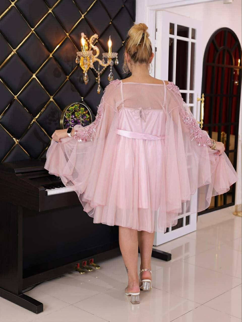 جمّيله انتِ كلوحَه انرسمْت من ورّد .

الانوثه والرقه والنعومه 😍😍😍


**إذا كنت صاحب هذا الإعلان وتريد حذفه لأي سبب، رجاءا أرسل رسالة إلى الدعم الفني**