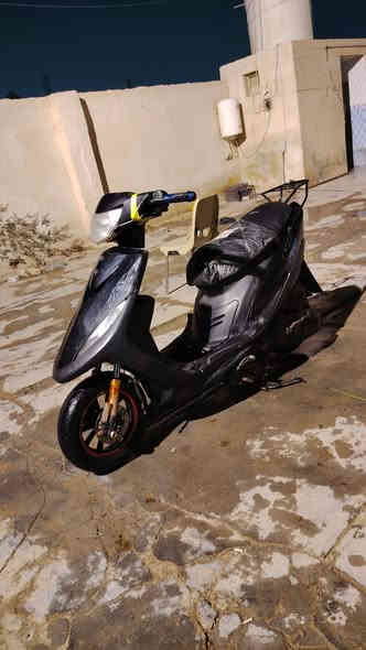 السلام عليكم ماكس عدله ياباني جديده  سلف هندر شاير لايت عالي ناصي سكنات  كهربائيات كلها شغاله اي نقص ماكو بوشه49 مفتوحه مره وحده شلعه ومشي ونعومه كفراتها بلاد امختمات  بيهه ويل كب 2 رياضي دبل كدام رياضي تايرات جدد دراجه كامله مكمله سعر 550 وبيهه مجال مكاني البصره الزبير رقم *********** 🙊💙
