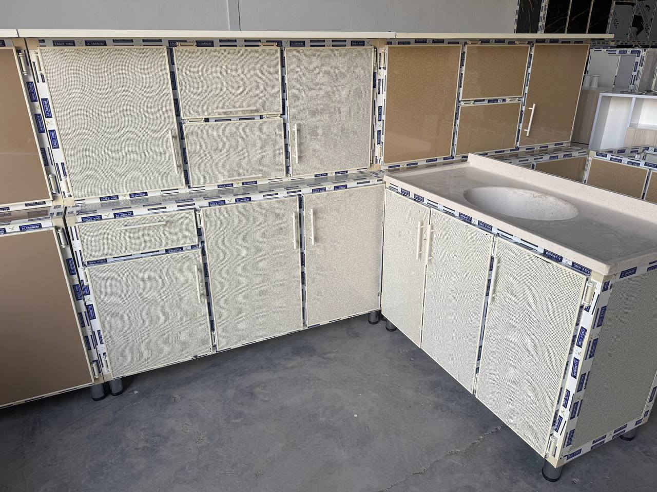 انطلاق كل ماهوه جديد وحصري ❤️🌹
كاونتر متر ونص ارضي وملحق مع سنك متر و20 سم 
البوري المنيوم صيني درجه اولى
الداخل والظهر بليت 0.7 ملم 
سقف الأرضي مبطن خشب MDF
الأرجل ستيل 
اليدات بوري ثقيل 
المحلق ديكور شفقه 
السعر   310 الف 😍
متوفر توصيل 🚀🚀
للاستفسار مراسله الصفحه او عبر الواتساب
***********📞☎
