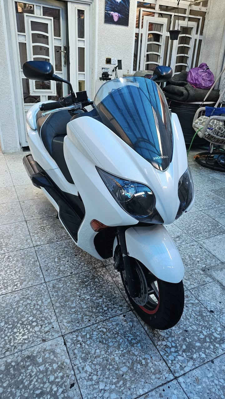 سلام عليكم / اللهم صل على محمد وال محمد 
فورزه ( صفر 10 ) S7  ابيض صدفي
دراجه رمبه مكفوله كفاله عامه شرط بحالة الوكالة 
تدفئه بل يدات 
MB3سماعات بلاديه
7 كير 4 تحويلات نظام سبورت 
ستان حساس  + كلوب جنطه 
كتلوك + عده مال شركه 
العنوان / بغداد / الحسينية مال راشدية 
يوجد توصيل جميع المحافظات 
الشراي يتصل ويدلل 
***********
