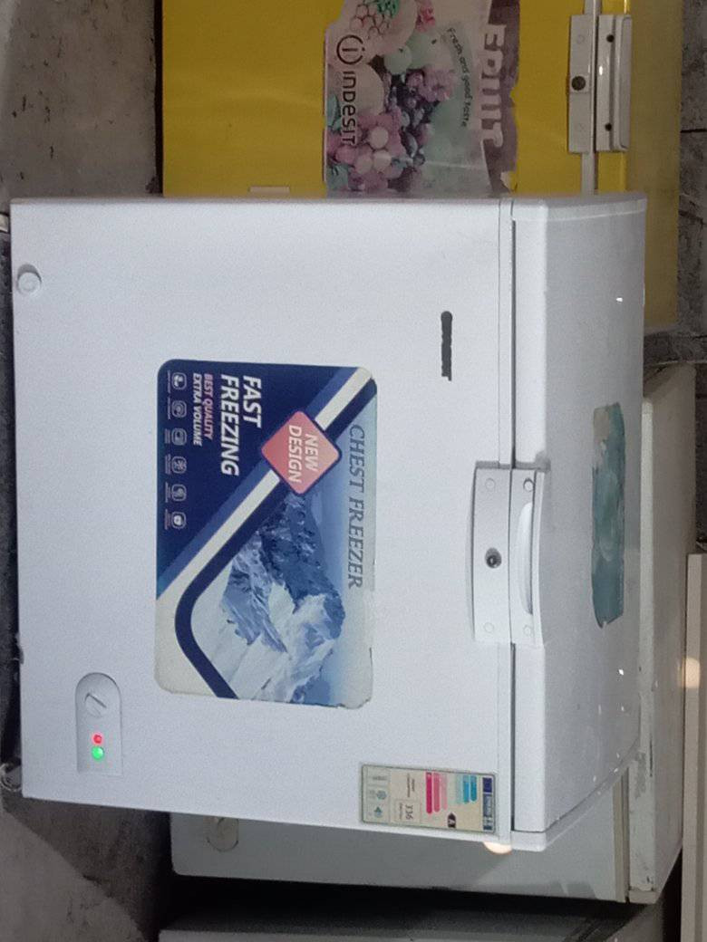 يوجد لدينا غراض مستعمل موقع ام العضام شارع رئيسي ***********
