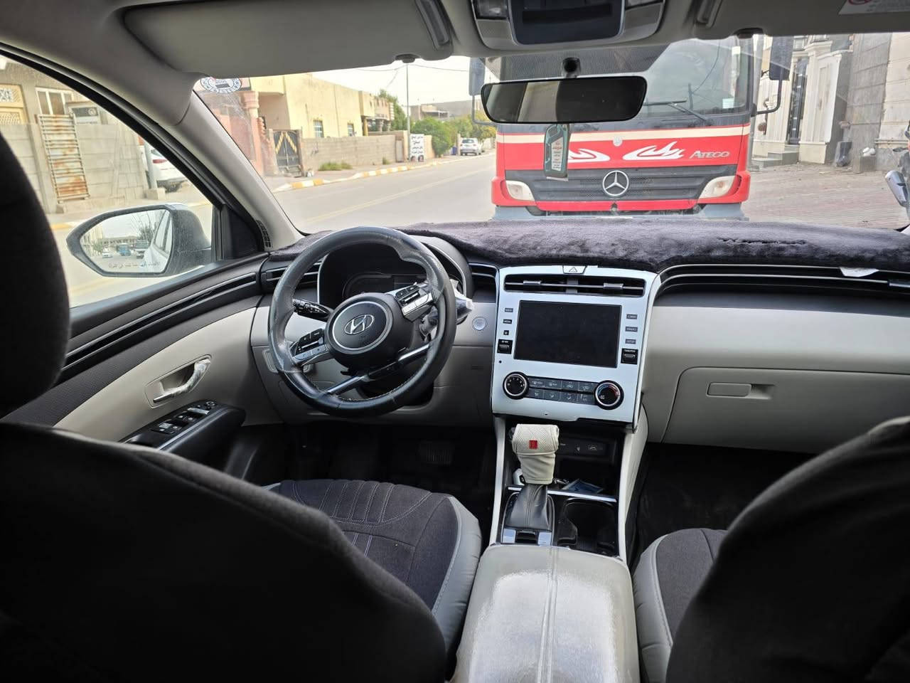 سلام عليكم من رخصة أدمن توسان موديل ٢٠٢٣ماشيه ٣٦الف رقم أربيل تحويل مباشر العنوان الرمادي شارع المعارض معرض الزهور رقم الموبايل 
***********
