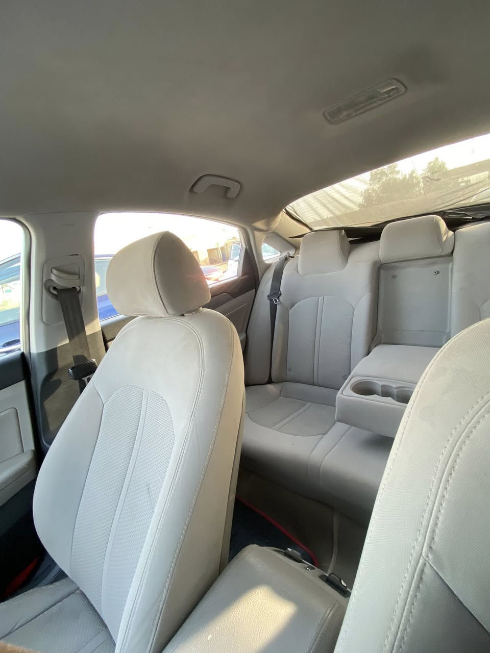 إسلام عليكم  للبيع والمراوس بسعرهه 145
سوناته 
2019امريكي 
حادثهه بنيد فقط بدون دواخل 
فئة المتتد فول ماعده الفتحه 
سياره ماشيه 93
بغداد بسمي سنويه ال 30
سياره جديد ومتعوب عليه تخم تاير حداديه 
كير مكينه كله جديد 
العنوان الديوانيه 
***********
