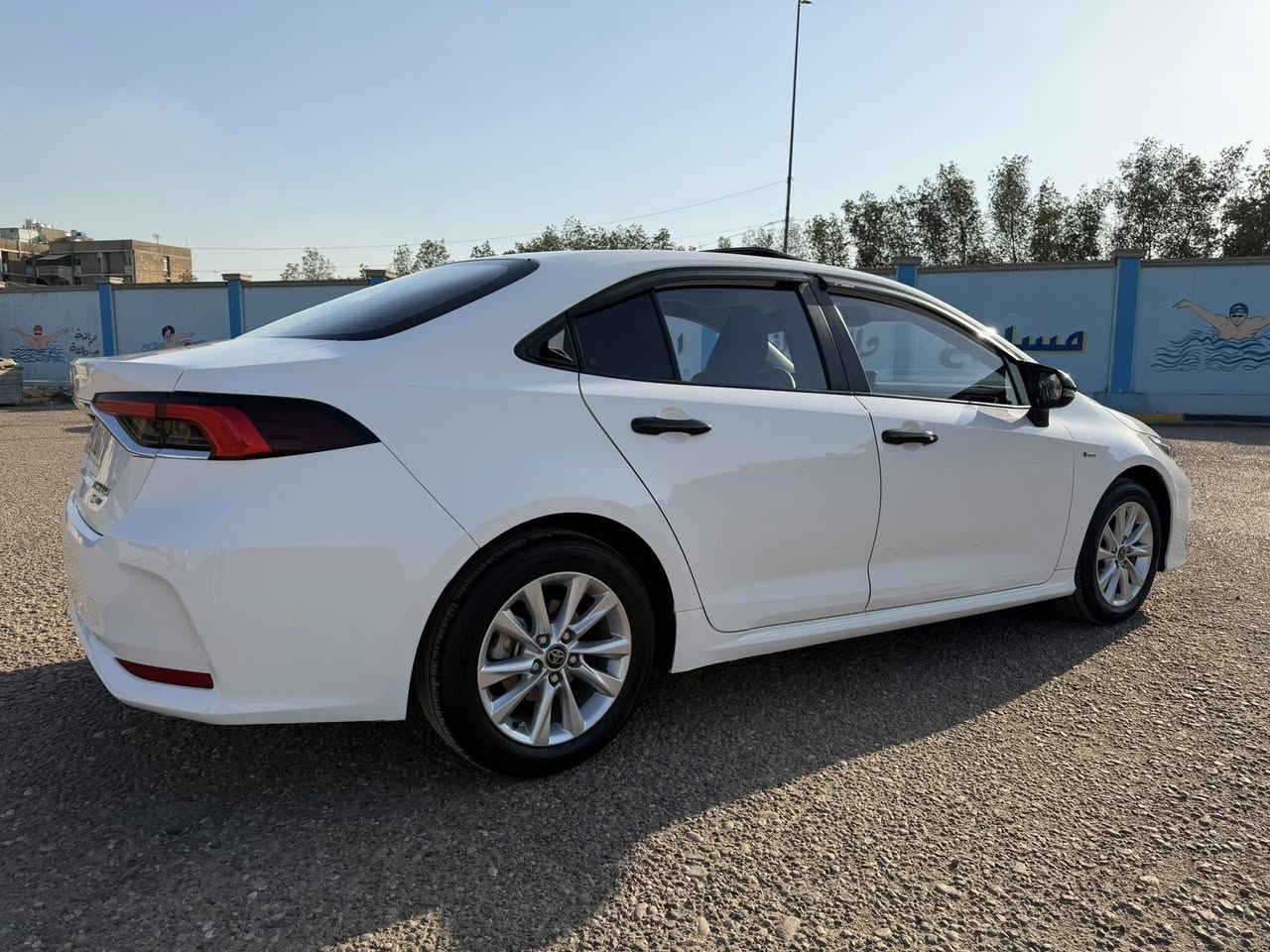 لـلـبـيـع  خـلـيـجـي  🤍🤍🤍
تويوتا كورلا هايبرد      موديل 2025 
ماشيه 9000 كيلو فقط 
بصمة 2 
دخول ذكي
محرك 1800
فتحة سقف سلايت
تبريد قطعتين امامي - خلفي 
مخارج usb
كشنات جلد اسود 
سايد بريك بصمة
لد امامي خلفي
اوتو هولد
مود درايف
شاشة
كامره دواره بلاديه 
كروز سرعه 
فول تحكم ستيرن 
رادار 
مع كافه ملحقات سياره من جك وسبير وكتلوكات وارضيات  ولبس خدمات على ايد الشركه مملعوب بيهم 
رقم بغداد كامل هزه جديده وجاهز باسمي تحول مباشر 
بيه بارد فقط جاملغين الخلفيات 
السعر 21750 وبي مجال 
***********
