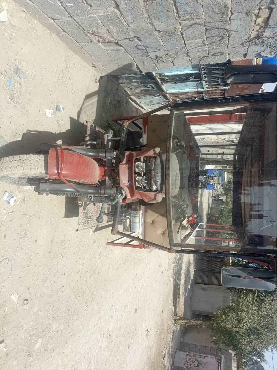 من رخصت الادمن ستوتة تحوير 3متر مكينة 200جديدة تخم تاير كهربائيه كله شغاله الكسل ثكيل خفيف صالنصات 2بديه 3متر صافي حمولته طن مرتاحه بي السعر 2500العنوان بغداد الشعلة ***********
