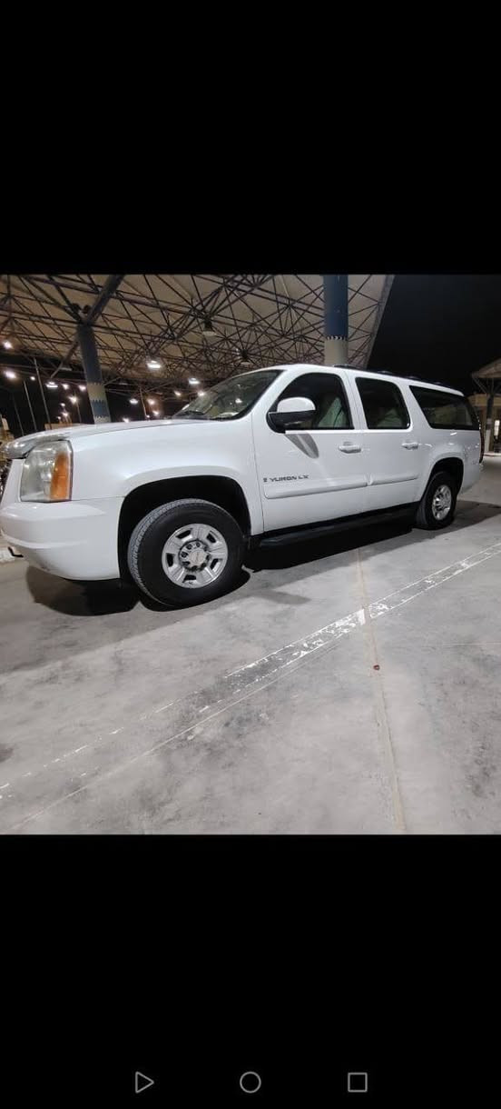 يوكن 2008 فحل وارد خليجي كفاله عامه من الضربه فقط فتح صبغ عام السياره اجره رقمها بغداد بيع او مراوس أوباما جارجر اجره  كتاب الفحص موجود بالصور السعر 175 وبيه مجال قليل ما متواجد عل فيس***********
