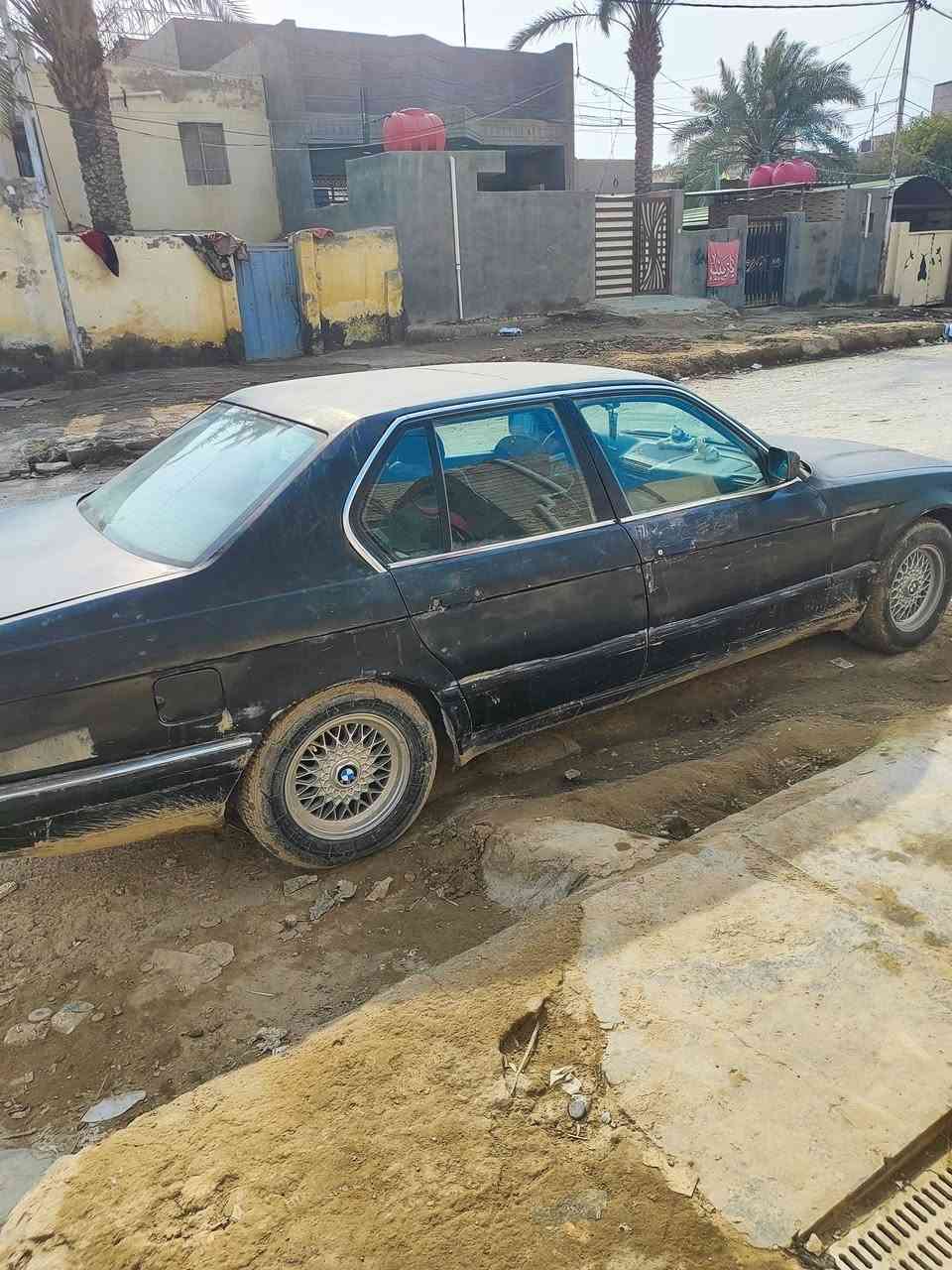 سلام عليكم بيئم 735 موديل 93 رقم قادسية شرط تحويل كير مكينه نضاف كلش حداديه. نضيفه. الكشر شوف عينك جارد سياره ڱڵـه. عل بلاد السعر 35 وبيه مجال. رقم الهاتف ***********
