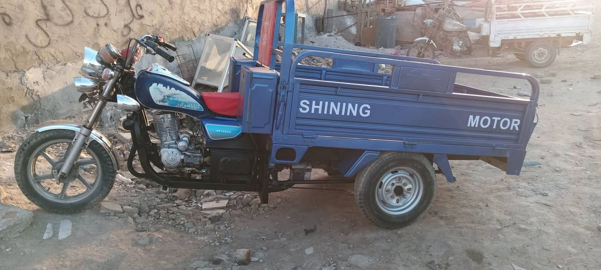 لبيع موديل 20 طالعه بل 21 مكفوله من لحيم أوراق صوالي مكاني دوانيه جلبيه سعرها 1500 وبيه مجال (***********
