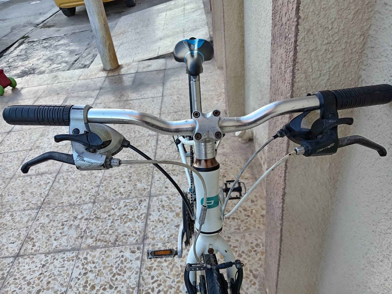 السلام عليكم
#بـيع_فـقـط 🔹✔
دراجه ماركة #PRECISION_ #بريزيشن 

حجم 28 (C700) 
سستم شيمانوا تورني 8×3
معدن المنيوم 
وياله زوم مختمه
بريكات تكترو
دراجه مال حاويه ختم واحد 💯
نظافتها احلى من الصور

🔹#سـعرها 140 بيها مجال حگ جيتك 
#جانب_الايسر_حي_فلسطين 📍


**إذا كنت صاحب هذا الإعلان وتريد حذفه لأي سبب، رجاءا أرسل رسالة إلى الدعم الفني**