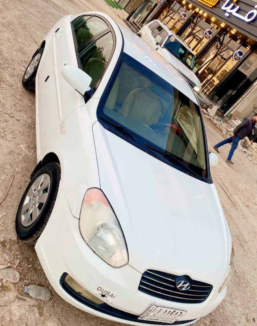 سلام عليكم للبيع اكسنت 2010 خليجي
محرك 14 بيه تنقيص ماشيه 200
سنويه 2027 كير شرط صدر نص عمر 
بيه 3مكانت صبغ شي بسط بدون اي دواخل السياره مكفوله من البارد 
مكاني الشركاط السعر 85
‭0789 386 4565
