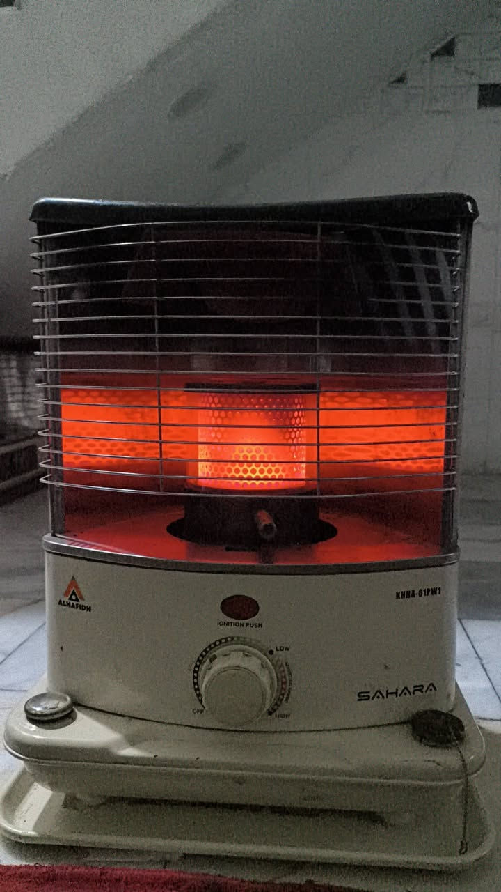 ماركة الحافظ
ام الحوض 
عالشغل 
عالفحص 
السعر 50الف 
***********
