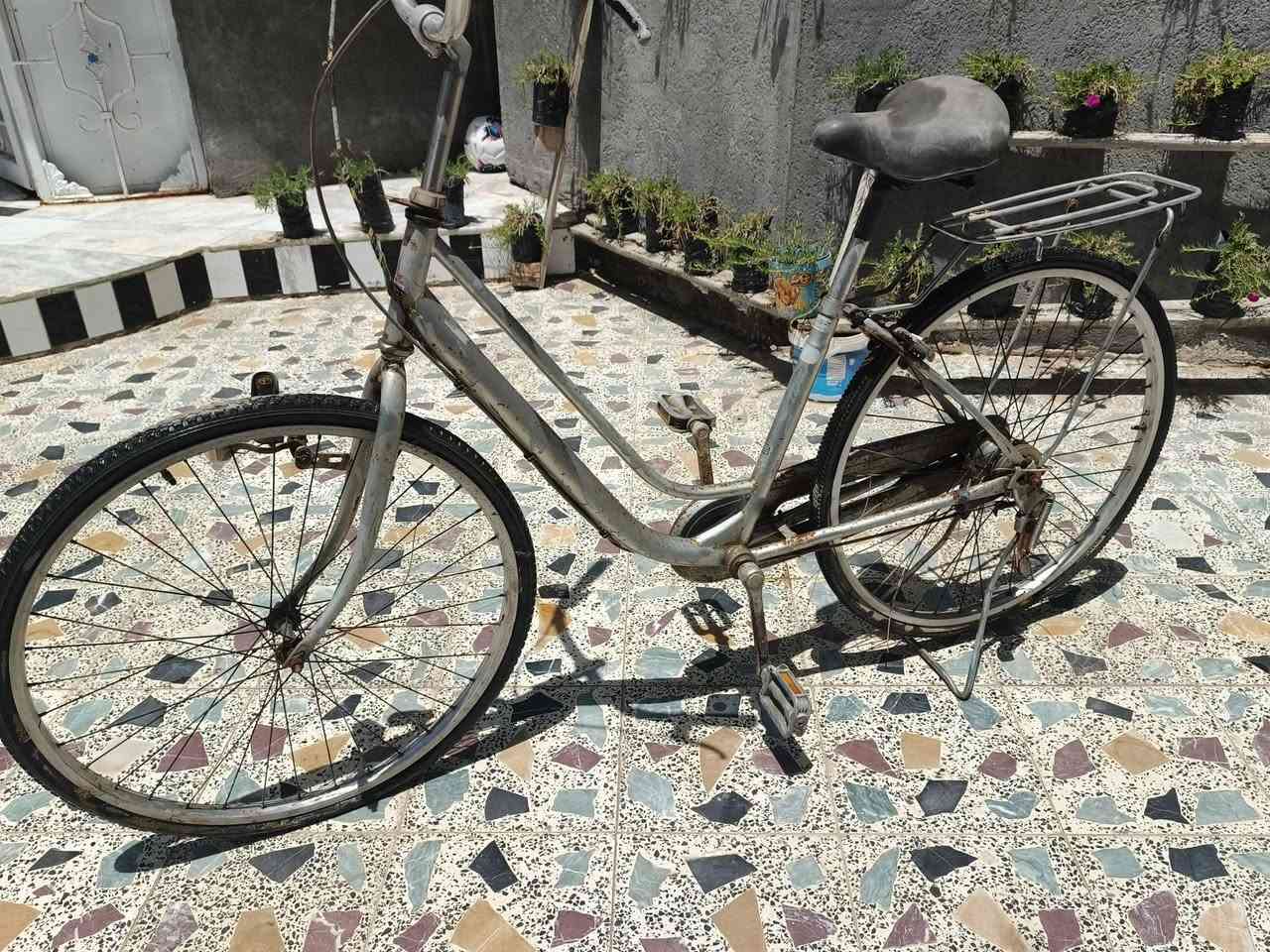 بانسكل موزه للبيع تايرات اثنينهم بنجر قيم واخذ
للاستفسار واتساب *********** او خاص
