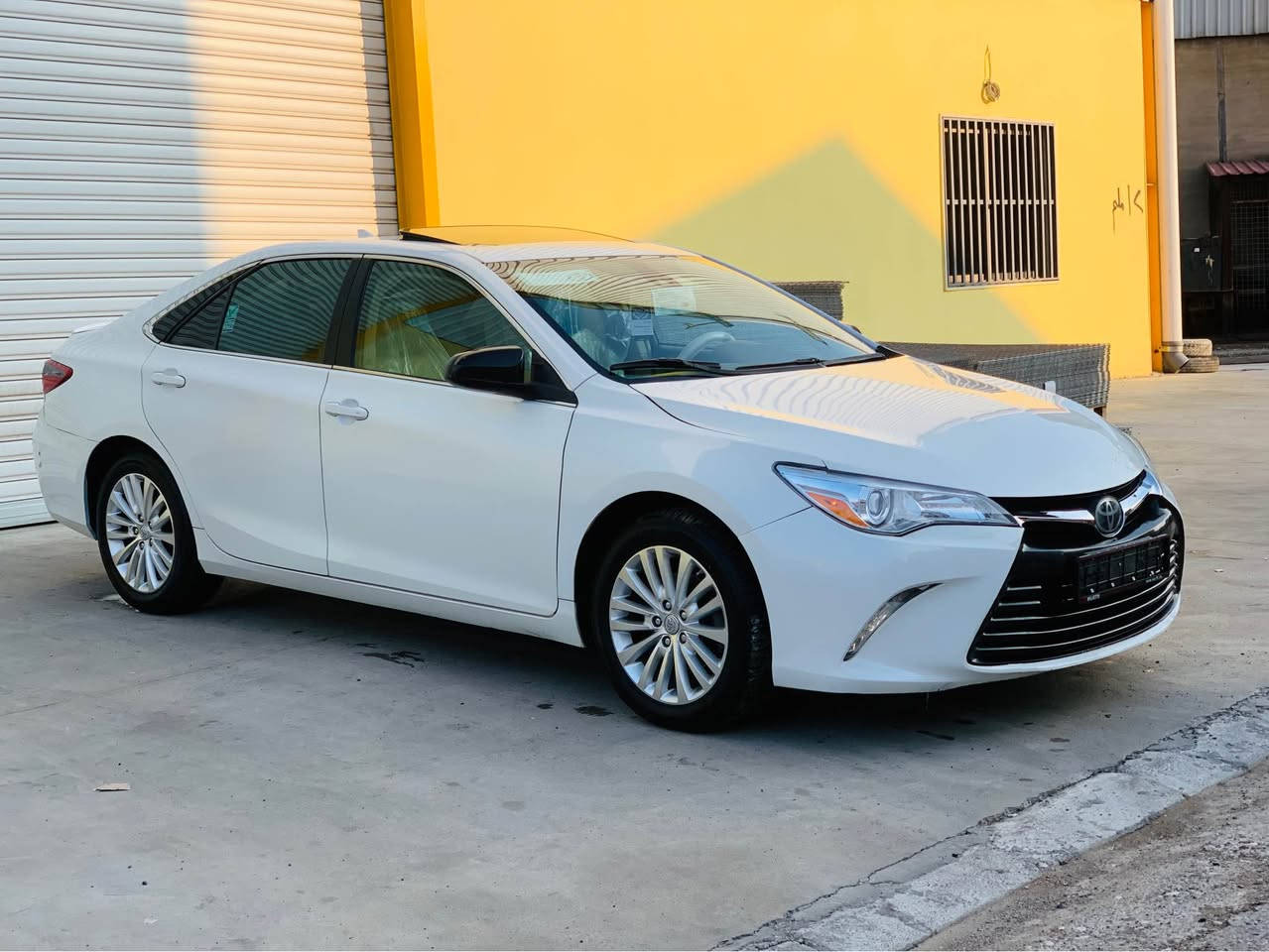 کامیری ٢٠١٧ فول مواسەفات Xle
کوشین جلد 
ناو زەرد
شاشە گەورە
کوشین گەرمی
رادار
ئاوینە ئۆتۆ
رەقەم *********** أربيل, العراق
