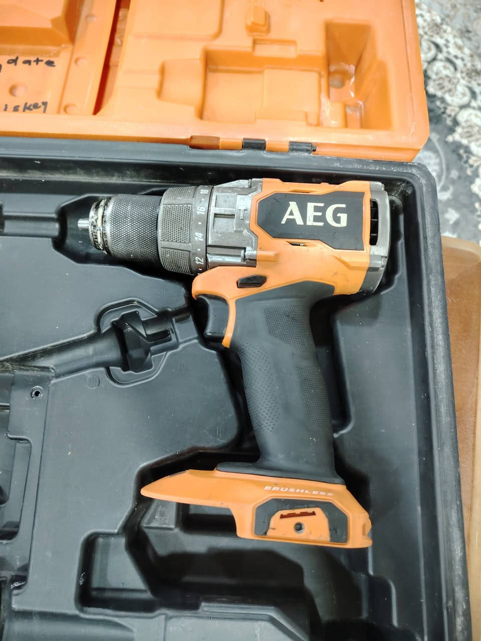 دريل aeg نظيف شرط الشغل فارغ ٩٠ الف بدون جنطه


**إذا كنت صاحب هذا الإعلان وتريد حذفه لأي سبب، رجاءا أرسل رسالة إلى الدعم الفني**
