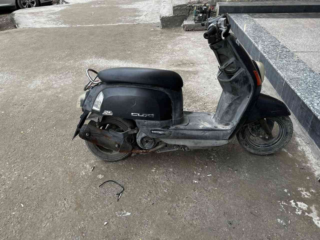 سلام عليكم دراجة ماكس بوليس للبيع دراجة بيهة ملاحضات و امانت الله موديتني و مرجعتني و ملاحضاتهة القبق مال دشبول مكسور و قبق الهندر مكسور دراجة شغالة سلف و سعرهة 450 الف مكاني شارع الربيعي و بغداد الجديدة رقم تلفوني ***********
