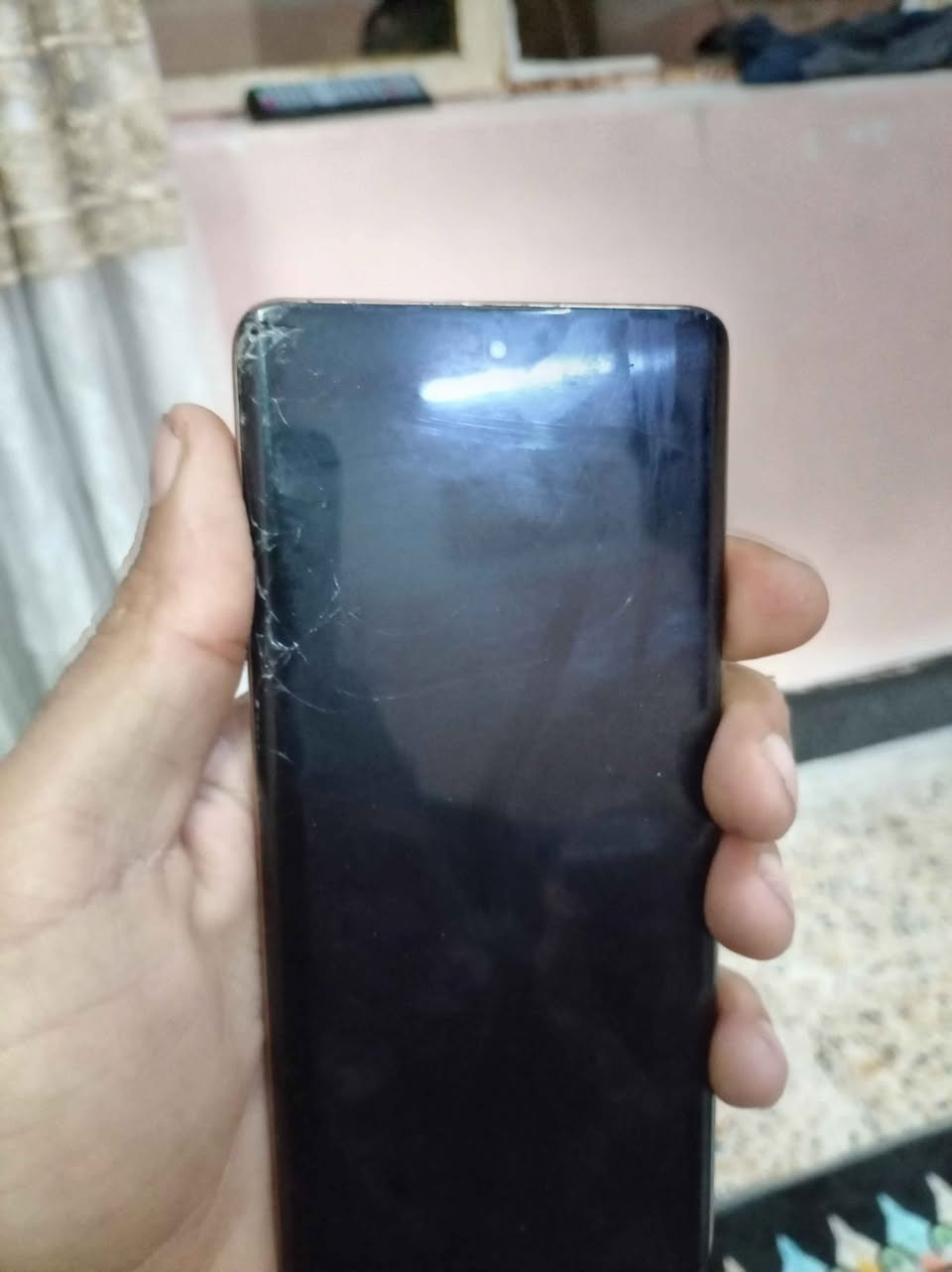 ريلمي 11برو 5G جهاز نضيف حيل فقط بي فطر خفيف بلمس ماماثر جهاز رام 12 ذاكره 256 مكاني جانب الايمن الاقتصاديين بي مجال بسيط شاحنه اصليه بعده جديده وياا موصل, نينوى


**إذا كنت صاحب هذا الإعلان وتريد حذفه لأي سبب، رجاءا أرسل رسالة إلى الدعم الفني**