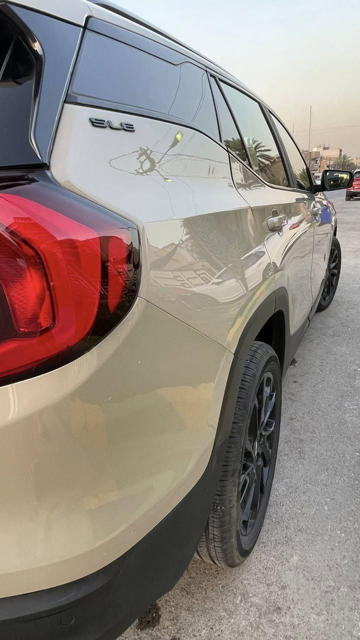 سلام عليكم
جي ام سي GMC تيران 2023

بيه جاملغ خلفي ولباب لخلفيه ونص صندوك

بدون دواخل 

وارباك فقد البرده  

لا دركه ولا دشبول

وسياره كلش جديده وماشيه 12mi

المواصفات : بصمة /  كرسي كهرباء / محرك ١٥٠٠ تيربو / توقف ذاتي/ تحديد مسار / لايت LED   /زينون / سايد بريك بصمة / مقاعد تدفئة  / نضام سپورت وايكو / شاشة كبيرة / تحكم ستيرن و اوامر صوتية  / تحديد سرعة  / بصمه صندوك

كامره دواره/تشغيل عن بعد

حاجب لد ابيض/ لد مري جانبي/ 4 بصمه ابواب

ويل كب 18/ دبل دسك

وسياره كلش جديده وبالعافيه ع ياخذه

السعر ب197وبيه مجال

للاستفسار 

***********
