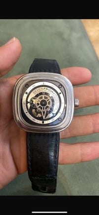 سفن فراي دي • اصلي • ساعة غالية