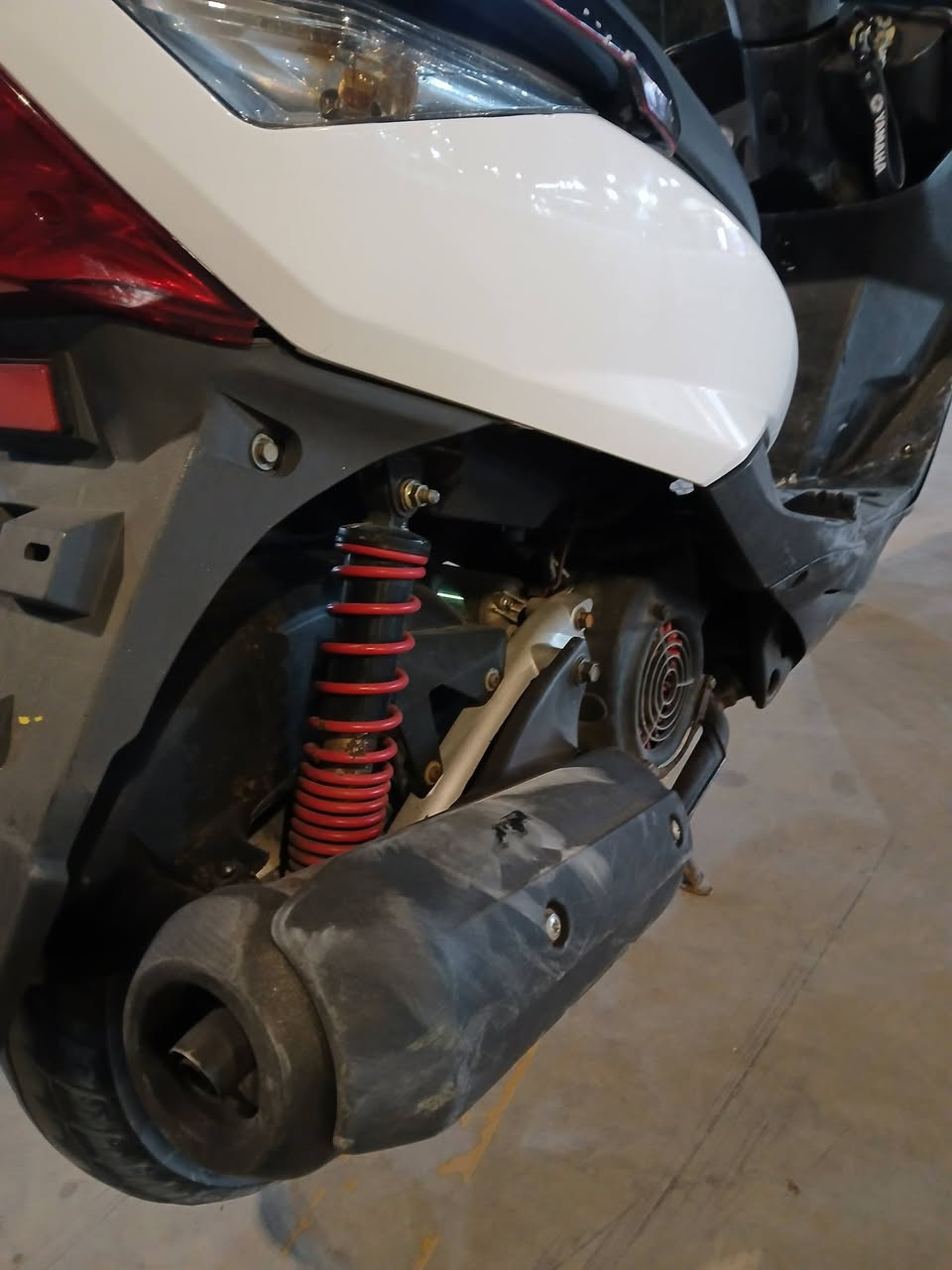 سلام عليكم ثعلب للبيع
دراجه خير من الله جاهزه من كل النواحي مكينه مكفوله ما ملعوب بيها ابد تجي وتشوف وتفحص كهربائيات شغاله حتى الكشر يخبل مايشه 16 الف كيلو حقيقي دراجه 2007 الله شاهد ما رمبه على ايدي مداريها ما صار الها هواي نازله + سلف نركه تشتغل ب اي وقت وهندر واحد ب اي وقت شلعه ومعدل تعجبك دراجه كلش حلوه صوتها ناعم كلش السعر 750 وبيها مجال للطيبين الرقم *********** العنوان شقق زيونه بيك خير وتدلل
