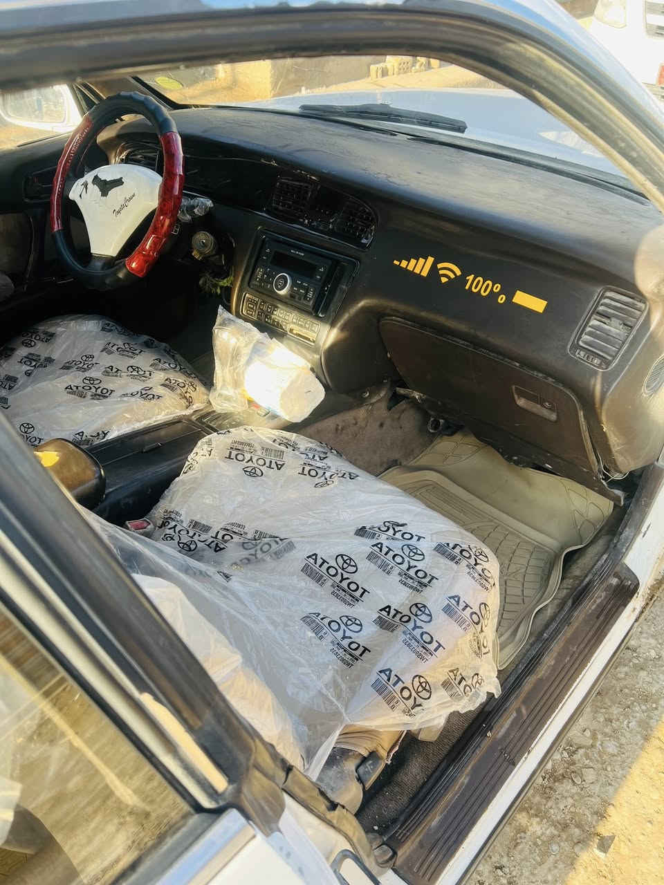 السلام عليكم شباب سياره اللبيع نوع بطه متصل سياره  مكفوله خير من الله نضيفه من كلشي بيها طخه قليله بلجاملغ الخلفي واضحه عندك للصوره سياره كلش نضيفه السعر 55 وبيها مجال بسيط الاستفسار راسلني ع خاص لو تتصل ع رقم ***********
