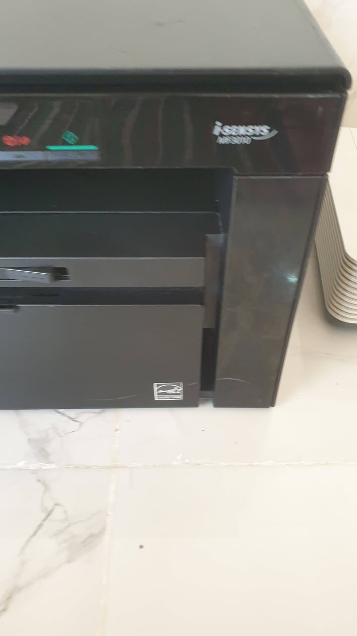 سعر ١١٠ الف مع كاتريج جديد واتس ***********

