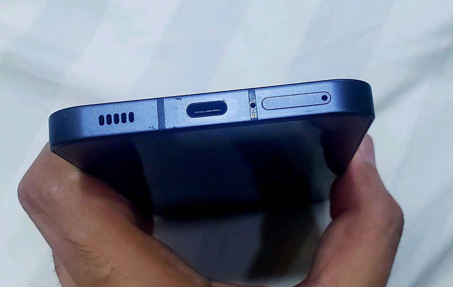 تلفون nothing phone 1
جهاز بريطاني المنشأ
نظيف ومكفول ونسبة النظافة 99%
ذاكرة 256 كَيكَا / رام 16 (8+8)
ملحقاته كارتونه اصلية + كفر شفاف + لاصق حماية شاشة + توصيل لاقرب نقطة في بغداد
السعر ٣٠٠ الف وبي مجال