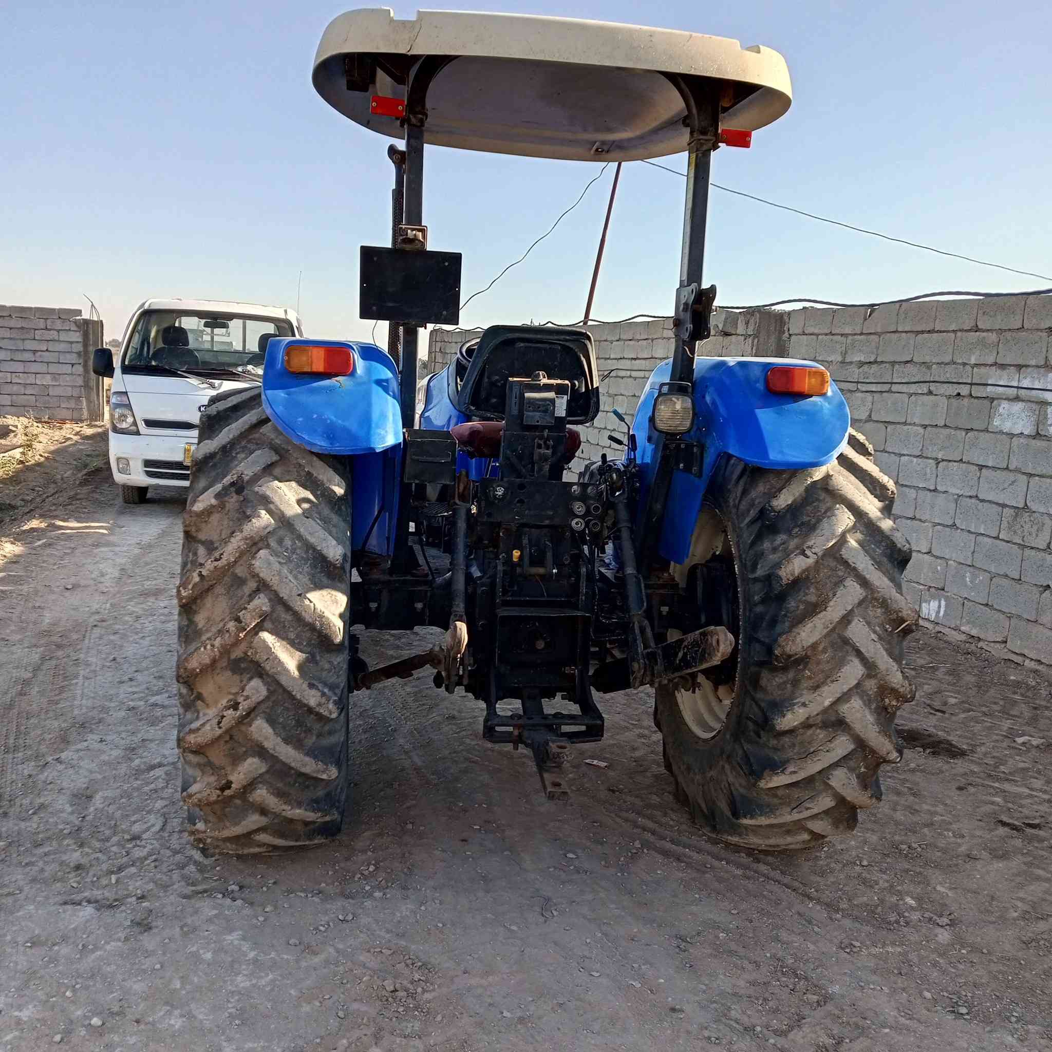 مكينه نيوهولند موديل١٤ كتاب شركة كير ومحرك وكسل السعر ٢٢وبيه مجل المكان ابو غريب سريع الرضوانيه اخوان/ مكلف بنشر رقم صاحب المكينه ***********/***********
