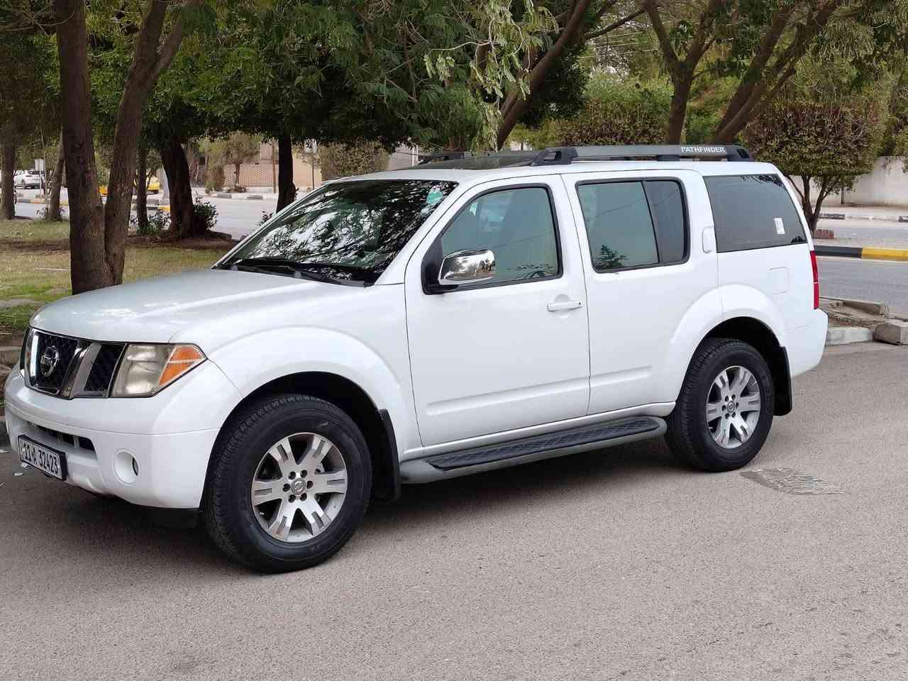 السلام عليكم للبيع نيسان باثفندر موديل2008خليجي كفالة  وضربة وتبديل وصبق سونار مرافق مع منشور فول مواصفات فتحه سقف داخل بيجي سبع راكب اشاير بل مري شاشة تحكم ستيرن ثلاث قطع تبريد مكينة4000 رقم بغداد انكليزي سنوية جديدة  تدفئة تبريد كامرة دوار
السعر98 مع مجال قليل 
للاستفسار اكثر اتصل
***********
مكان السيارة كربلاء المقدسة 
مكلف بل نشر
