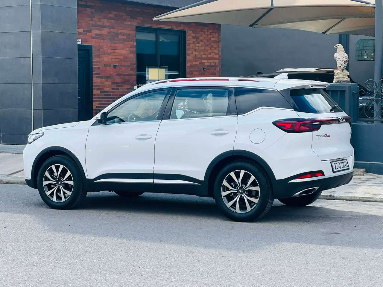 chery tiggo 7 pro 2022
شيري تیگۆ ٧ پرۆ 2022

فوول مواسفات زمان شريكة 
گێڕ تۆماتیک و عادی تا ٩ نمرە ، بەسمە ، دەرگا بەسمە، شەغال ، سڵاید ،سڵاید کۆنتڕۆڵ, تەحدید سورعە ، شاشە ، کامێرا ، تەبرید لەمس ، تەبرید مەرکەزی، ئۆتۆ هۆڵد، توڵی سەقف ، لایت لید، جام کارەبایی،بەرزو نزمی جامەکان بەکۆنترۆڵ،ئاوێنە کارەبایی، ئاوێنە ئیشارەت، لایت ئۆتۆ، حاسەی دواوە ، ووریاکەرەوەی دزی ، دوگمەی هاوکاری برێک ، بەرزو نزمی لایتەکان ، دژە خلیسک ،فڵچەی دواوە، سوکان ڤۆلیۆم و بلوتوزو وای فای و کار پلەی ، شوێن عەینەک، دوو سویچ کۆنتڕۆڵ تەنها 80  هەزار کیلۆمەتر چووە سيرفز كامال لة شريكة بؤي كراوة 

بێ بۆیاخ ، ، سارد
هە موو  بە شە رت
ڕەقەم هە ولیر  ، تاحویل مباشر ،  بەشەرتی بەناو کردن و غەرامە. بة ناوةي خومة 
سەنەوی رةقم نوي 
135  نرخ  کەمێک مەجال *********** وتصئاب أربيل, العراق
