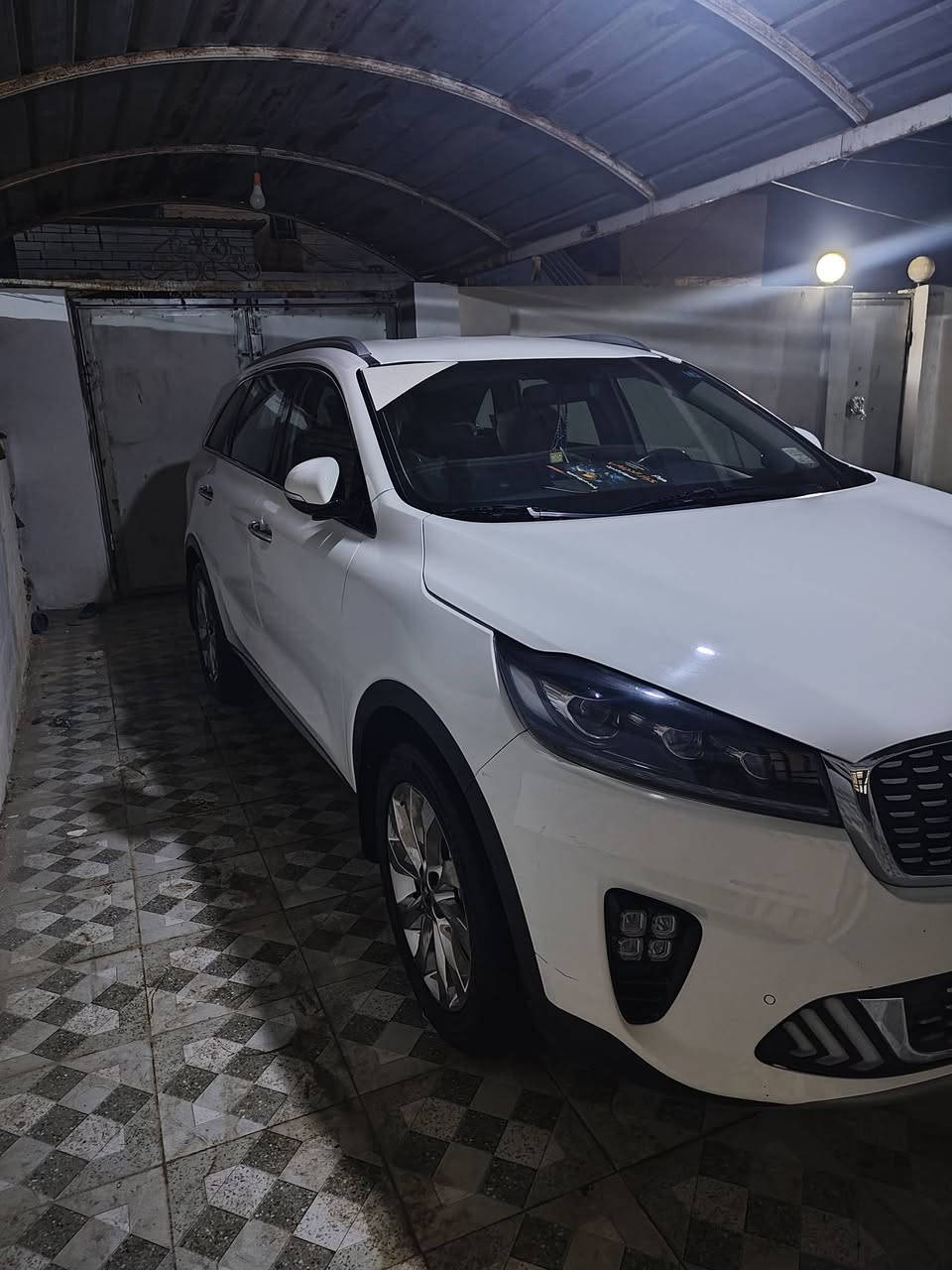 سلام عليكم ورحمة الله وبركاته
سورنتو موديل2019

( خـليـجـي )  شركه دوليه 

مكفوله من الضربه  كرت صغير بكد إصبع بالباب الخلفي وشخط  الامامي صغير جداً وسنويه بسمنه  بغداد بسمي ارق جديده وهزه جديده وسنويه

مواصفات

2بصمه وبلورامه عدد 2قطعتين 

3باب خلفي كهرباء  

4نضام بريك ابي اس 

5لدات اماميه خلفيه

6لايت زنون

7سبع كامرات محيطيه 360

8اصليه دواره حساس امامي خلفي اصلي

9كشنات كهربائي  2

10قطع تبريد 

11لد امامي بكلايت لد

12شاشه كار بلي اصلي 

13كروس سرعه

14تحكمات ستيرن

15اريل انفكيشن

16سبعه راكب

17ويل كب نيكل

18بصمه تشغيل وابواب 6

 سلندر  م3500  مامفتوح بلادي

19 8كير مامفتوح بلادي   

ترحيب  

20كامره دوارة      

21مري شفط    اشاره بالمري 

22برادات بلاديه 

23شاشه كبيرة 

24فول تحكم استرن 

اربع انظمه قياده  Sport  eco cimfort   smart

26علامة بالدواسه 

السياره جديده  جدا مكفوله من الضربه  ماشيه 62الف 

مكان السياره ديوانيه 

السعر  يتصل عل الرقم 

***********
