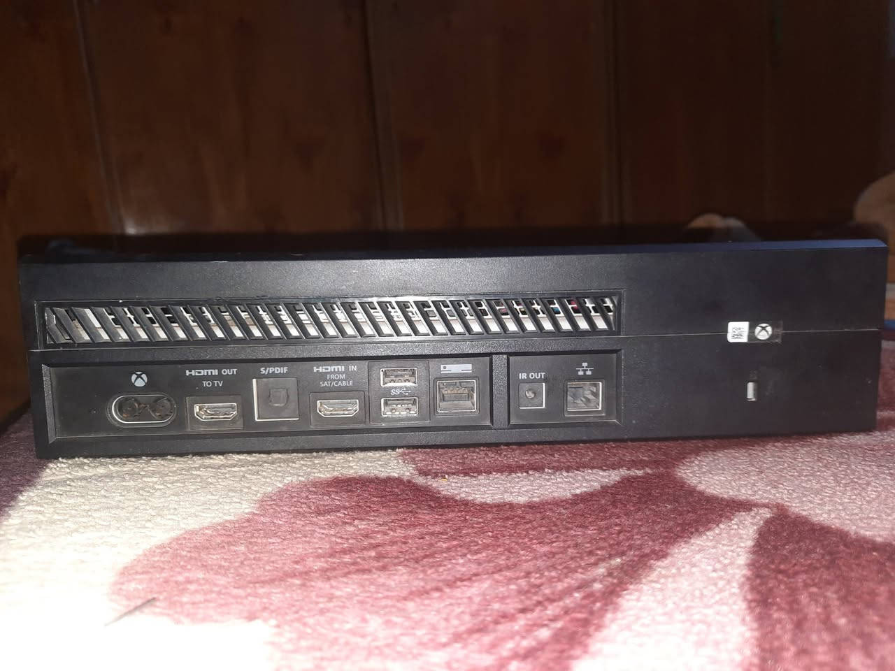 السلام عليكم اكس بوكس وان
للبيع كامل الملحقات لوك استيكر لا مفتوح ولا شايف التصليح اليدة نضيفة وبدون مشاكل يجي وي الجهاز حساب مشتري بيه هواي العاب وكيم باس شهر اللعاب لويا
GTA5
كولف ديوتي ثلاث اجزاء
فيفا 25
فيفا 26
فورزا هورايزن 5
باتل فيلد 1
باتل فيلد V
مافيه 1
مافيه 2
مافيه 3
ناروتو اكس بوروتو
نيد فور سبيد
هيتمام 
هاي اللعاب موجودة بالجهاز ما تحتاج اشتراك حتى تلعب لان مشتريها
مكاني النجف مشخاب 
السعر 150 وبيه مجال
رقم الهاتف للتواصل واتساب ***********
