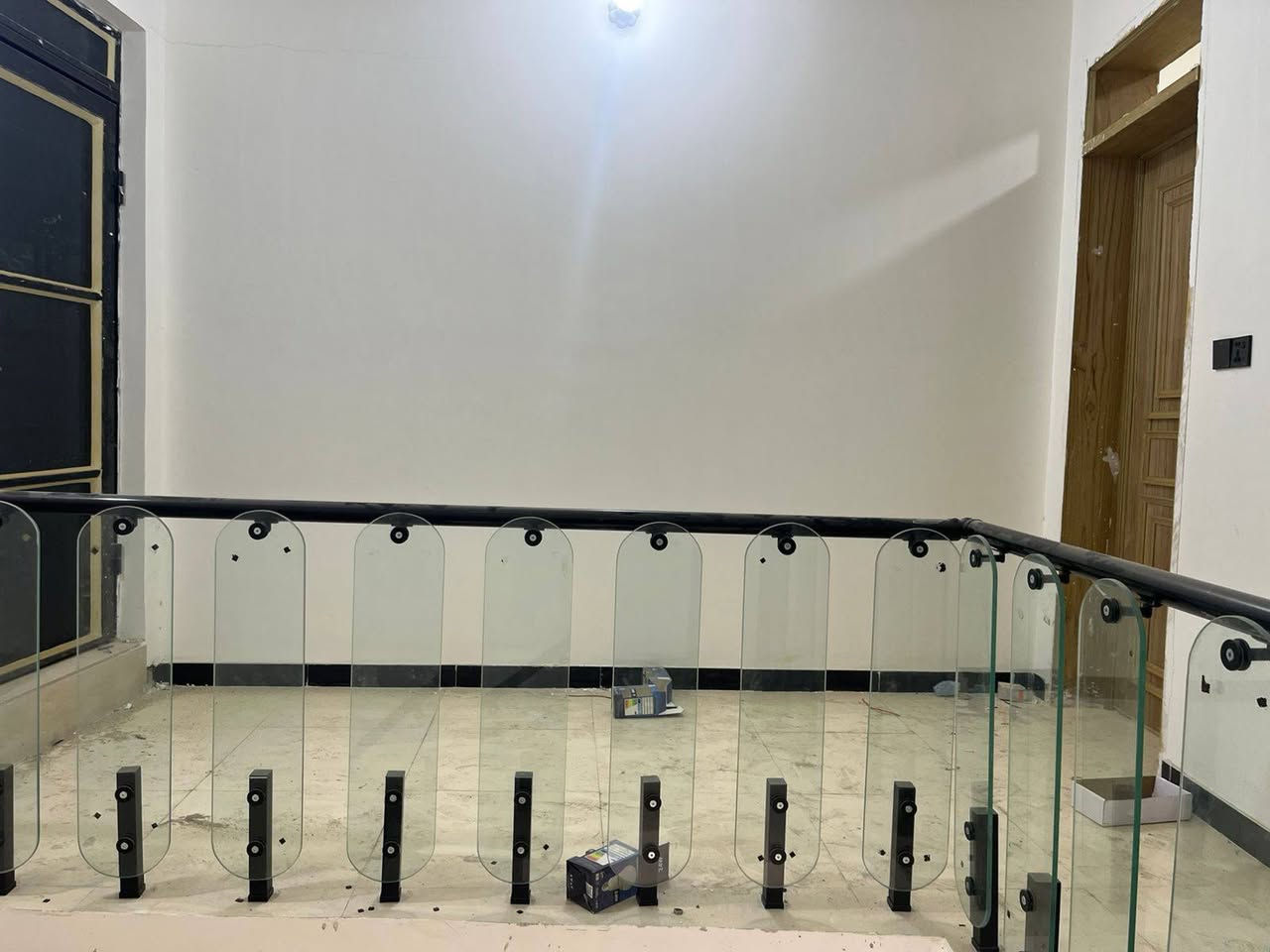 🏠 / #مشتمل للبيع مساحة 100م 
بناء حديث درجه اولى

الطابق الاول  / مطبخ . أستقبال. هول . غرفه . مجمع صحيات.

الطابق الثاني/غرفة.وكلدور 

🌎 #الموقع/ حله//الاساتذه الثانيه خلف شون العشائر 

للأستفسار اكثر  مراجعة المكتب

***********

#عنوان المكتب ع شارع 80 مقابيل محطة اضواء الحله.
