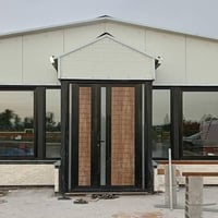 وەستا هژار  07730971551 بۆ دروستکردنی بینای ئاسنو سەندویچ پەنەڵ  بۆ با...