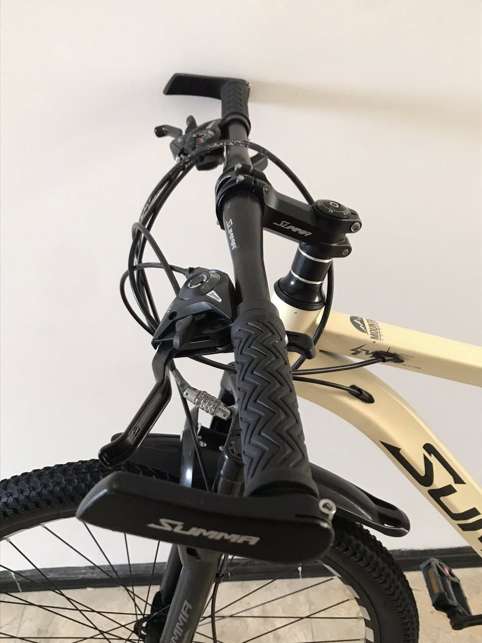 للبيع ***********      (سعر 175)
