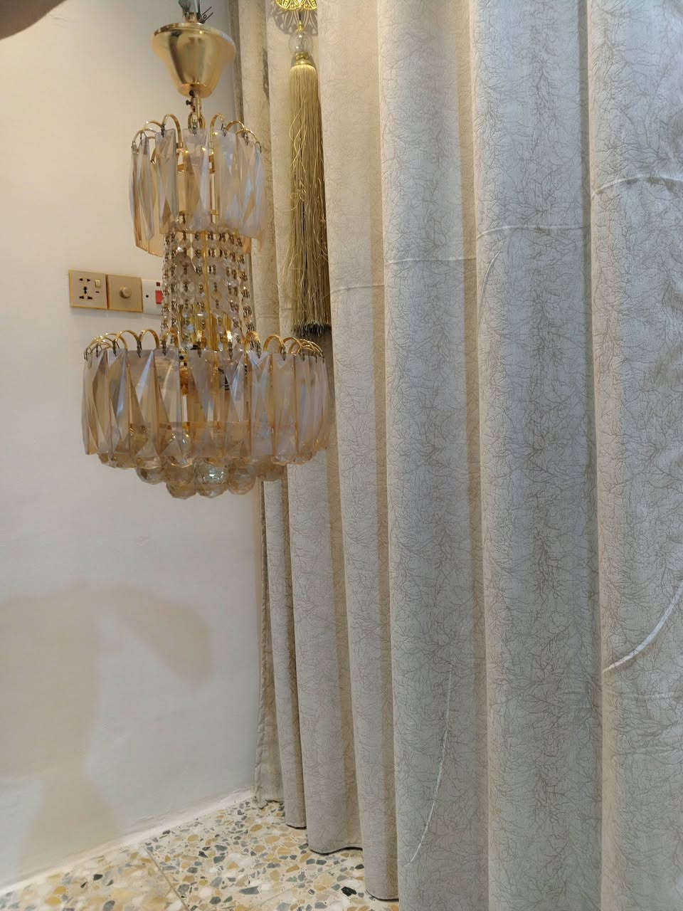 غراض لبيع زوج ثريات جدد مع كلوبات سعرهم ١٠٠ ميز بلازما سعره ٦٠ ساعه تشتغل سعره ٤٠


**إذا كنت صاحب هذا الإعلان وتريد حذفه لأي سبب، رجاءا أرسل رسالة إلى الدعم الفني**