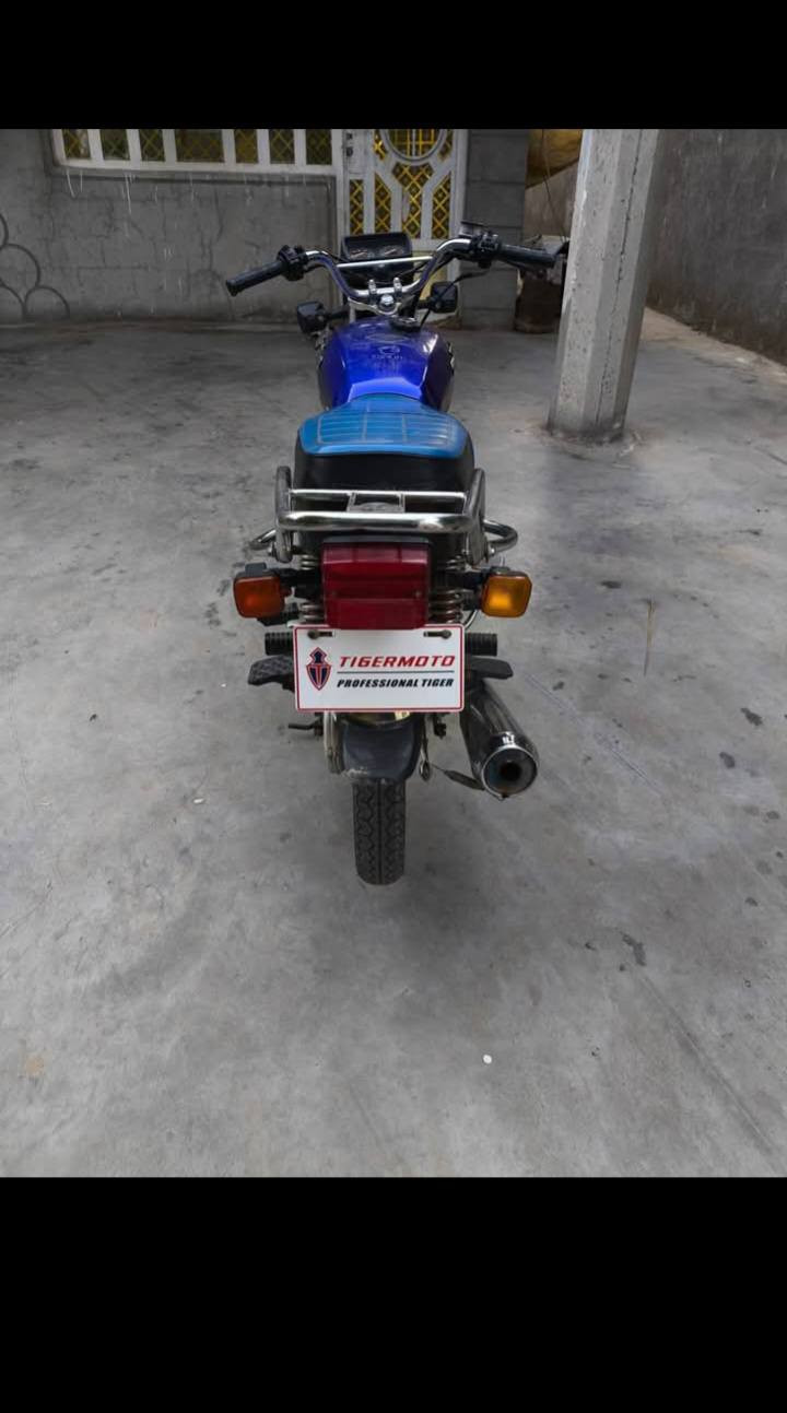 سلام عليكم دراجه تايكر سولنك للبيع ٢٠٢٢ أوراق ٥ اصولي محرك مكفول مامفتوح كهربائية كله شغاله اشاير دبل اشاير لايت أمامي خلفي شغال هورن شغال تخم تاير جديد لدراجه احله من لصوره السعر ٥٥٠ وبيه مجال المكان واسط الزبيديه الاستفسار الاتصال على الرقم التالي ***********
