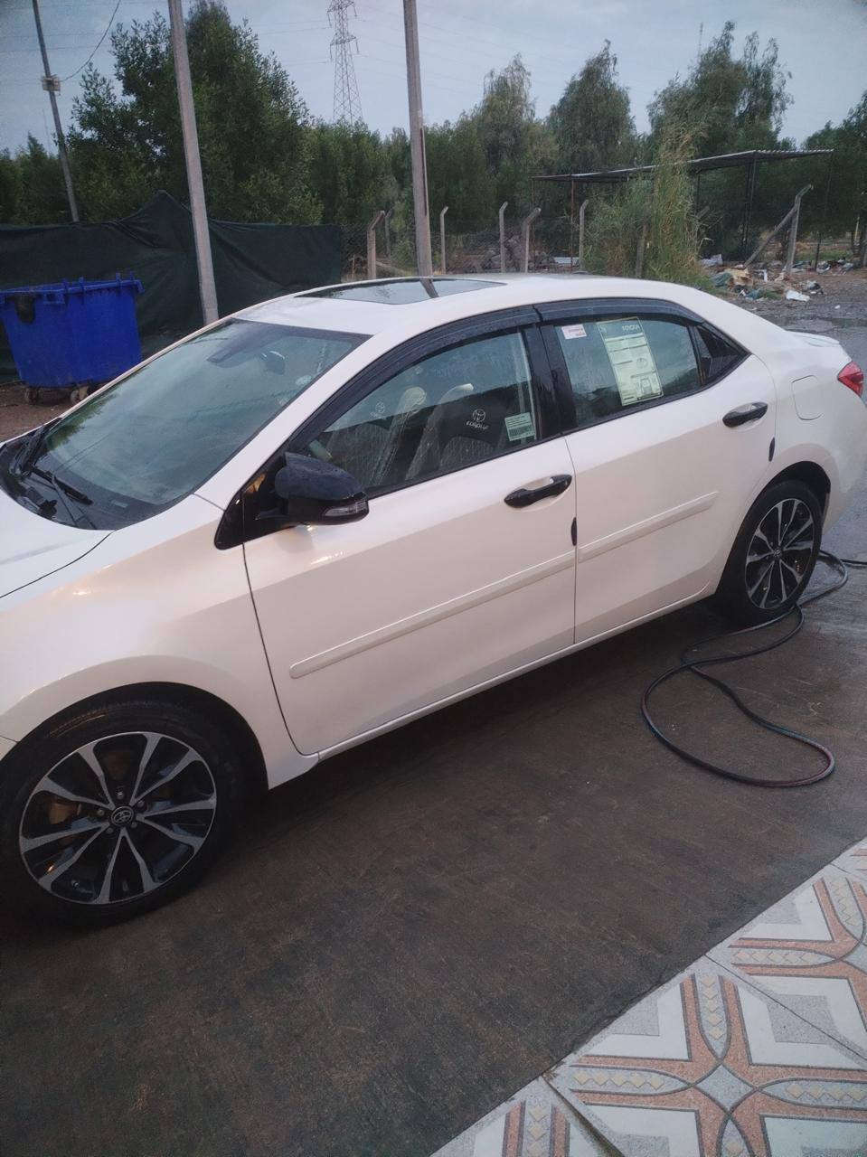 السلام عليكم
كورلا2017 للبيع   
فئه SE
رقم سليمانية باسمي شرط تحويل - وكاله 
سنويه 2029 هزة جديدة
_____________________
#مواصفاته 
_كامره  
_شاشه 
_تحكمات تبريد + تدفئة (بيانو)
_تحكمات ستيرن 
_أوامر صوتية
_داخل اسود 
_ كشنات جلد مخمل 
_محرك 1800
_ كير9 نمر 
_شفتات ستيرن 
_ليد نهاري
_ عدسات زينون
_مثبت سرعه  
_اشاير بالمري + هيتر
_ماشيه 164الف
_دخول ذكي
_تشغيل بصمة+ابواب+جنطة
_فتحة سقف
_انظمة القيادة(Sport+Eco)
_نظام مانع الانزلاق 
_ويل 19 بلادي
_مدخل(USB+AUX)
_رادار أمامي 

محرك وكير شرط وبعد بيها هواي مواصفات والسيارة احلا من الصور مال جناي
السعر: 167 وبيها مجال بسيط
مكان السيارة سامراء
___________________________
#ضرره 
ربع البند صبغ +هلال الجاملغ+ بارد قليل برأس الجاملغ الامامي والسونار مرفق مع الصور

للأستفسار ***********
