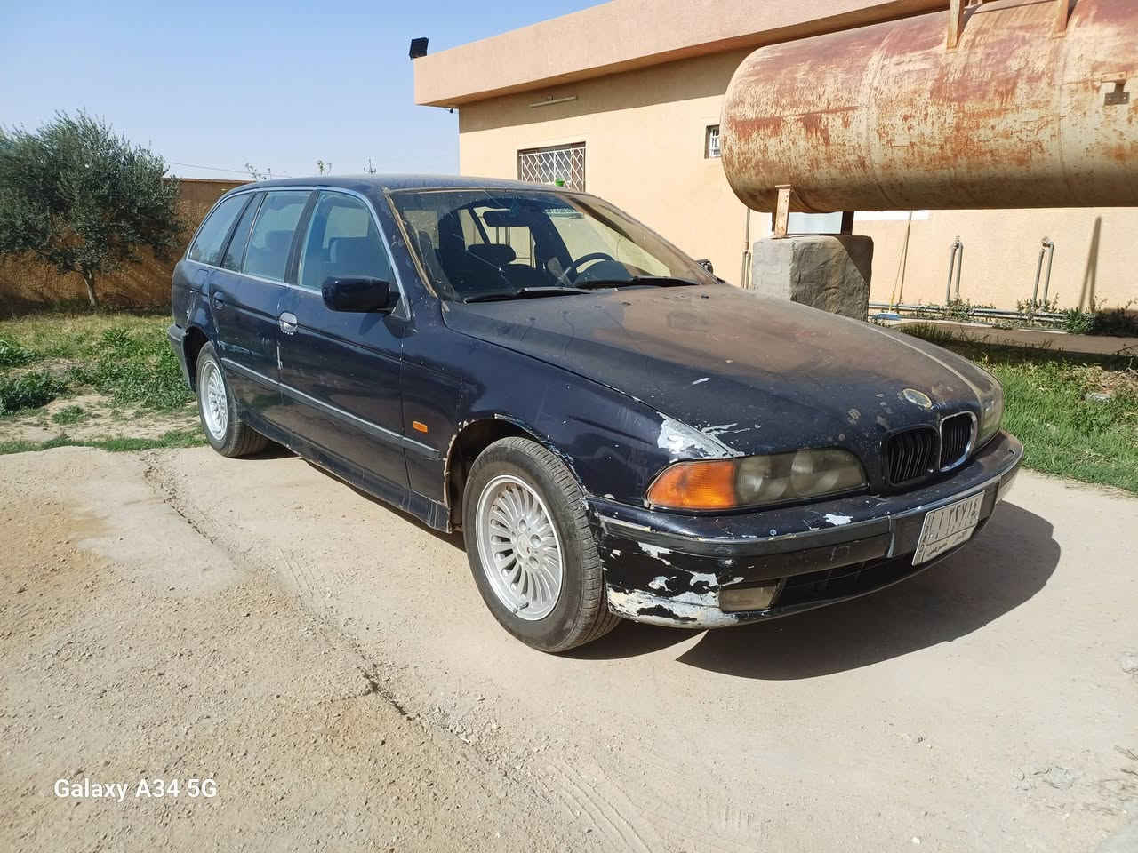 ٥٢٥ موديل ٩٨
كير محرك حدادية تبريد ممتازه 
تخم تاير جديد 
غرفتها تحتاج ترتيب 
السعر ٦٥ وبيها مجال ، مكاني الانبار 

للاستفسار 
***********
