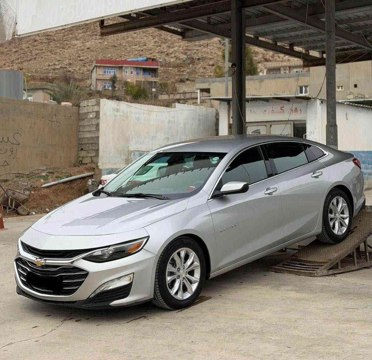 شفروليه ماليبو 2021 LT
سعر ١٢٢$ 
سيارة نظيفة ومجهزة، تم الاهتمام بها بالكامل،
المواصفات:
 • ممشى: 85 ألف مايل فقط
 •محرك + جير بشرط الفحص
 •بدون إيرباغ
 • أمامية وخلفية (كبس)
 • نصف جامر لخ + باب سكن (صبغ)
 •تعديل خفيف على جامرلخ الخلفي
 •نظام تبريد شغال 100% (قطعتين)
 •كاربلاي + وايرلس كاربلاي
 •تدفئة الكشنات الأمامية
 •4 تايرات نظيفة 
 •دهن محرك وجير جديد

2021 شۆفرلێت مالیبوLT 
ئۆتۆمبێلێکی پاک و باش پارێزراو
تایبەتمەندییەکان:
•تەنها 85 هەزار میل
• مەکینە و گێڕ بە شەرت
• بێ ئەیرباگ
• پێش و پشت کەپس
•بستەک جامرلغی پشتەوە تعدیل
• ئەپڵ کارپلەی + ئەپڵ کارپلای وایرلێس
• 4 تایەی خاوێن
• رونی بزوێنەر و گێڕ نوێ
سعر ١٢٢$ وەرەقە

+964 750 434 7323 أربيل, العراق


**إذا كنت صاحب هذا الإعلان وتريد حذفه لأي سبب، رجاءا أرسل رسالة إلى الدعم الفني**